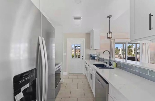 Bay Crest Park House | Tampa Florida Oasis with Pool Overlooking Canal/Waterfront