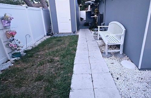 Bearss Plaza Apartment | Tampa Highland, Near Bush Gardens, Adventure Island, USF & Downtown Tampa