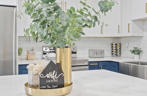 Sun Bay South House | Tampa Paradise! Firepit, Golf, Pool, & Games!