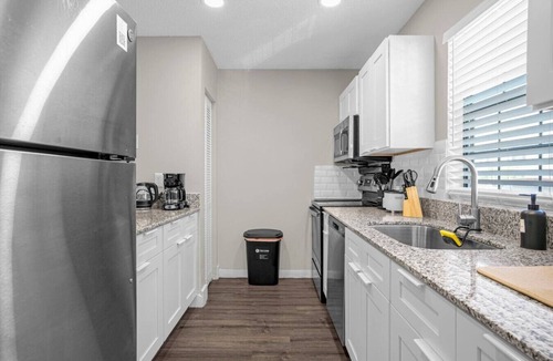 University House | Tampa's Peaceful Retreat