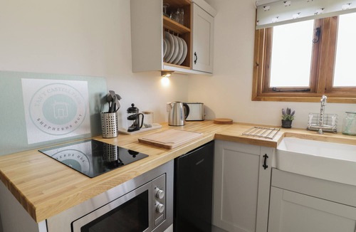 Acrefair Cottage | Tan Y Castell Shepherds Hut