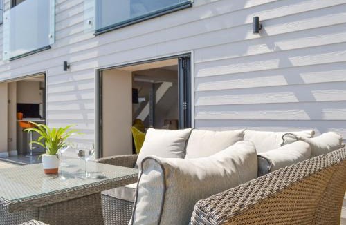 Menai Bridge House | Tan Y Fford