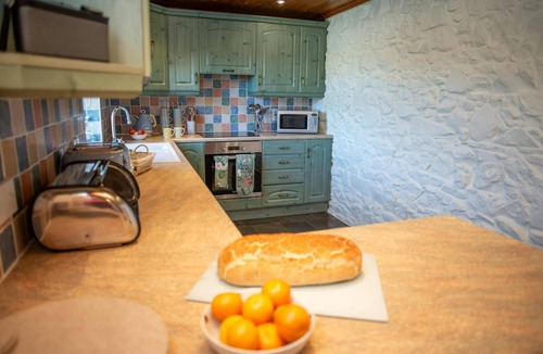 Llanllwchaiarn Cottage | Tan-yr-Onnen, New Quay