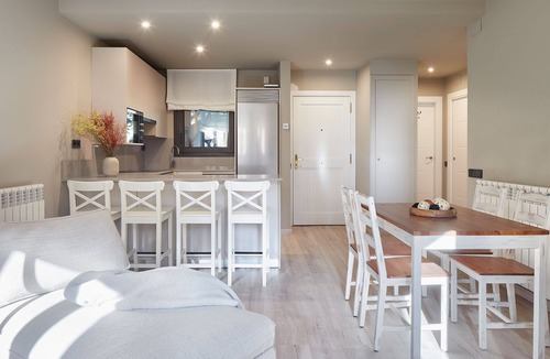Beret Apartment | Tanau by FeelFree Rentals