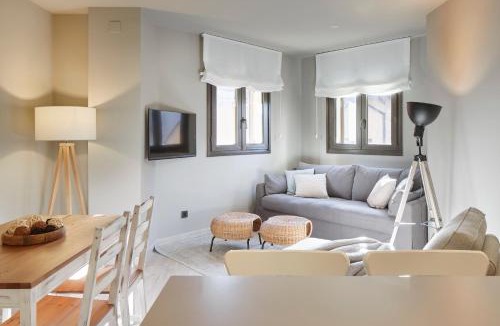 Beret Apartment | Tanau by FeelFree Rentals