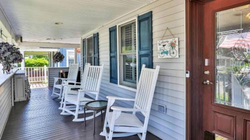 Wall Bed & Breakfast | Tandem Bike Inn