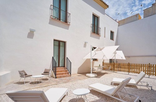 La Catedral Apartment | TANDEM EL PATIO - 1 BEDROOM APARTMENT