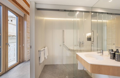 Barri Vell - Santa Creu Hotel | Tandem Pórtico Alicante Suites