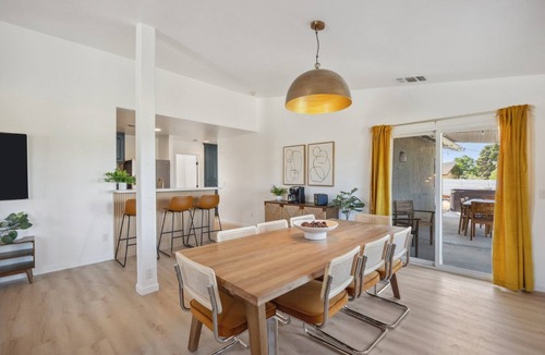 Joshua Tree House | Tangerine House - Hot Tub, Fire Pit, BBQ