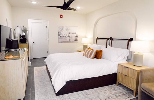 Crawford Hotel | Tangerine Motel