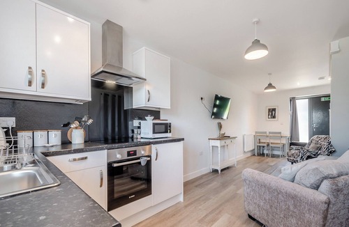 Laverton Cottage | Tanglin Farm - Wonky Donkey