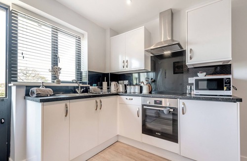 Laverton Cottage | Tanglin Farm - Wonky Donkey