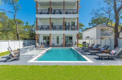 San Juan House | Tango! Beach House for 26 Guests! Plus Golf Cart!