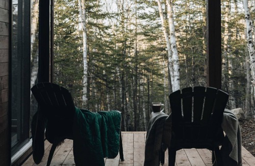 Baie-St-Paul Ski Chalet | Tanières MicroChalets Ours
