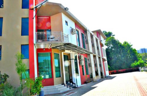 Kampung Telaga Nibong Hotel | Tanjong Inn