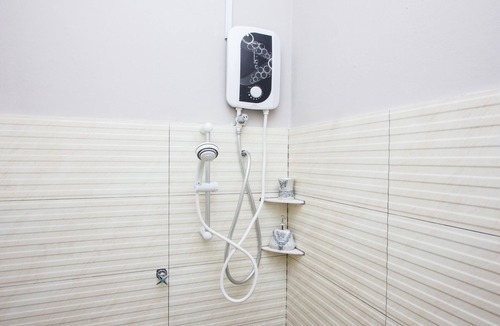 Tanjung Bungah House | Tanjung Bunga warmer sunset home