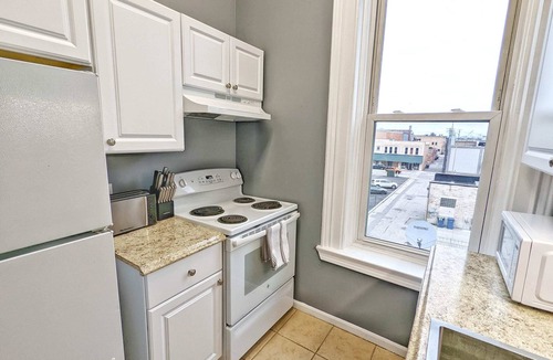 Bay City Apartment | Tanner Bldg Apt 9 - 1 Bedroom (Downtown)