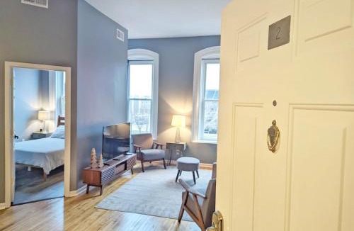 Bay City Apartment | Tanner Building