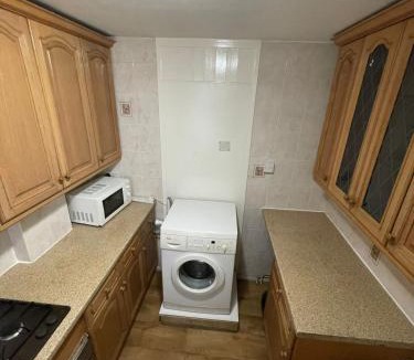 Haselbury Apartment | Tanners End Apartment