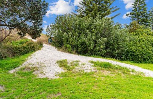 Ruakaka House | Taotahi Hideaway - Ruakaka Waterfront