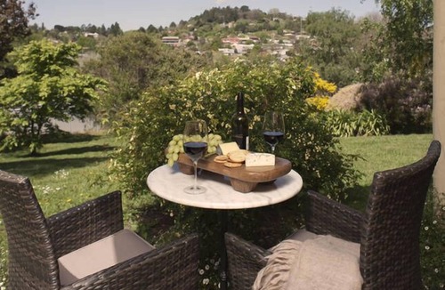 Daylesford Cottage | Tara Cottage - pet friendly