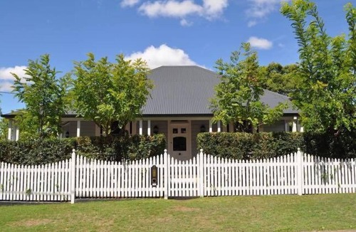 Cessnock House | 'Tara-Lee': A Step Back in Time.