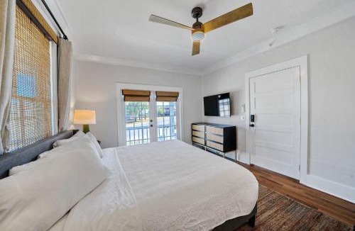 Historic Downtown Apalachicola Hotel | Taranto House by Visit Apalach
