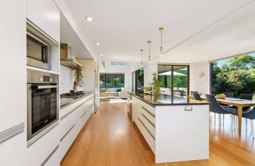 Lake Tarawera House | Tarawera Views Summar