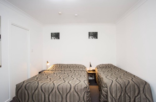 Taree Hotel | Taree Lodge Motel