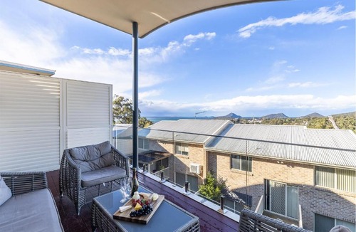 Nelson Bay House | Tareebin Road, 2/26