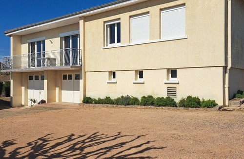 Fleurie House | TARI HOUSE