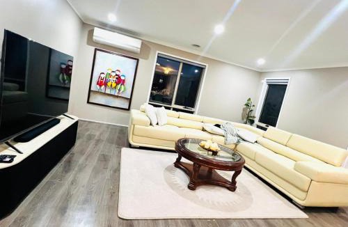 Tarneit House | Tarneit Treasure