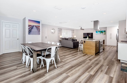 Tarpon Springs House | Tarpon House · Heated Pool, 5 min to Beach