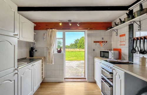 Hartgrove Cottage | Tarrant Cottage -14557