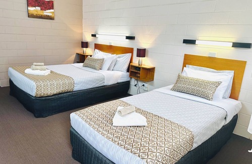 Yea Hotel | Tartan Motel,Yea