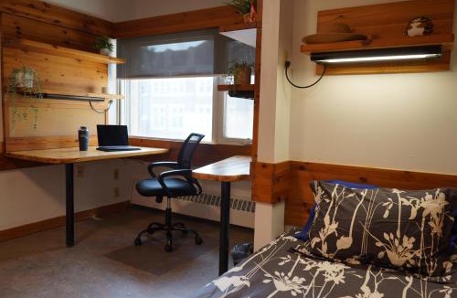 Midtown Toronto Hostel | Tartu College Student Residence