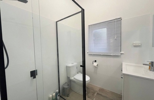 Greenacres House | Tasha's Duplex on Muller