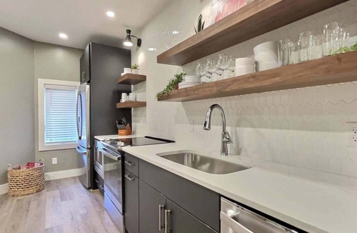 Cherokee Triangle Apartment | Taste of KY Studio @ Bungalou + Bourbon Bar + Gameyard