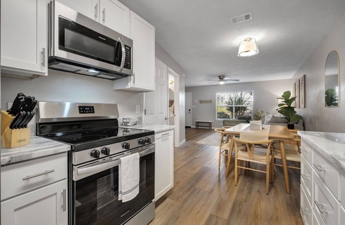 Griffin Heights House | Tasteful 4BR/3BA Townhome-Walk to FSU Stadium