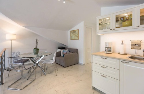 Trsteno House | Tasteful and beautiful vacation home on several levels with wonderful sea views.