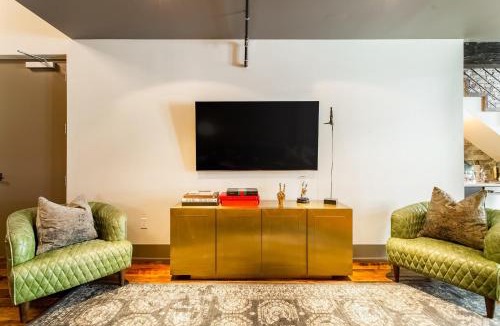 Arts District Apartment | Tasteful Loft