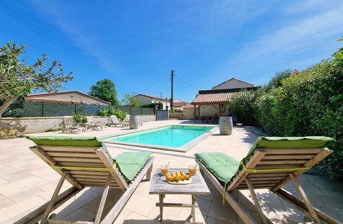 Olonzac Villa | Tasteful maison de maître with private pool
