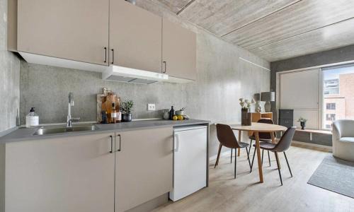 Sydhavnen Apartment | Tastefull and modern studio