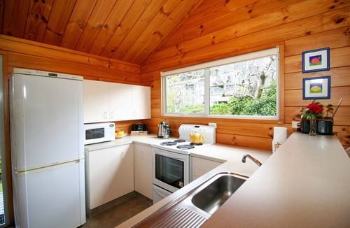 Hahei House | Tatahi Lodge Beach Resort