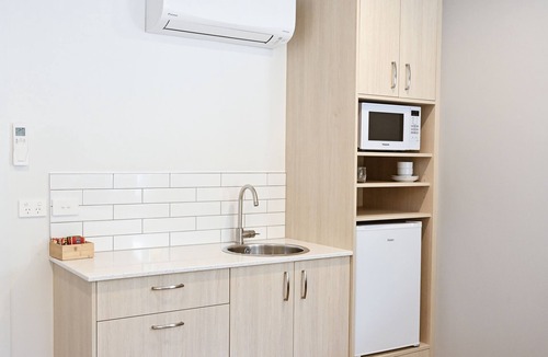 Manakau Hotel | Tatum