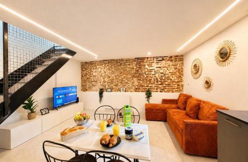 Toulouse City-Centre Apartment | " Taur Duplex " Charme - Centre Ville - Linge Fourni