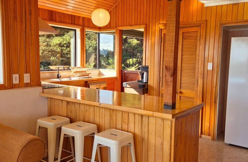 Raglan House | Tawa Whare Ocean Views