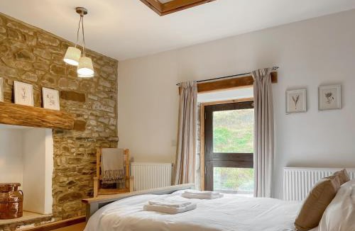 Longnor House | Tawny Barn