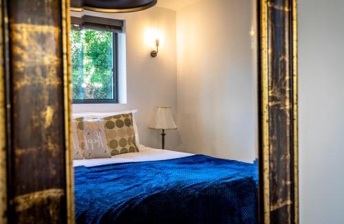 Acomb House | Tawny Lodge