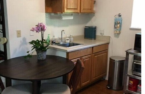 Hobart House | Taylor Creek Hideway